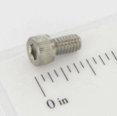 #8-32ncx5/16lg shcs ss