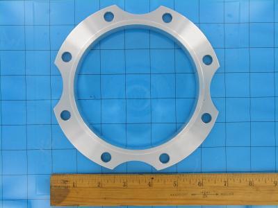 Jaw bushing retainer