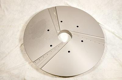 Tapered blade holder