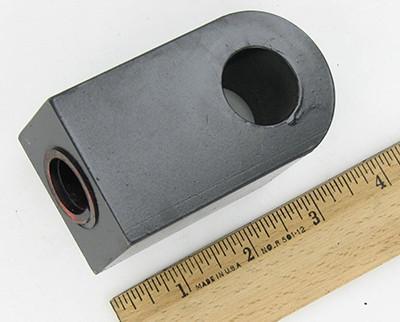 Pivot cylinder eye